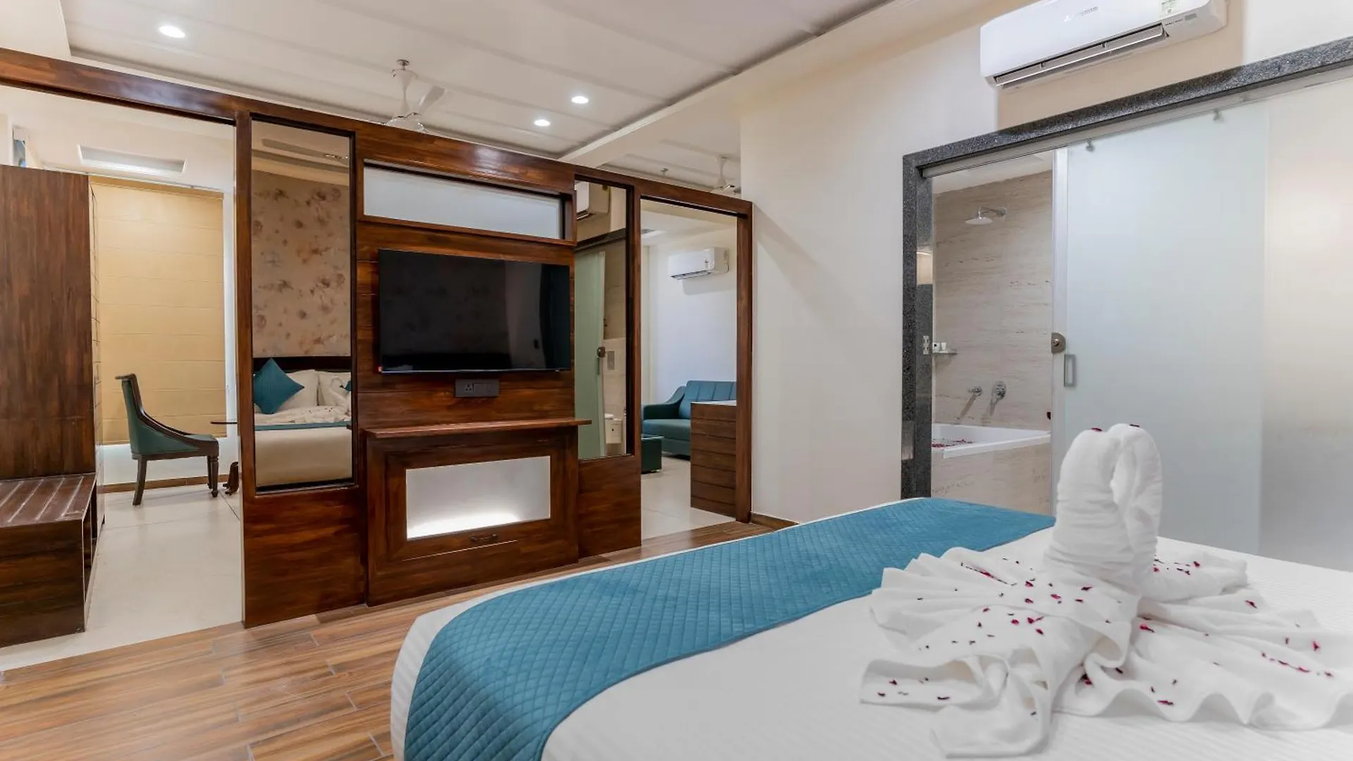 ****  The Belita Hotel & Spa Udaipur India